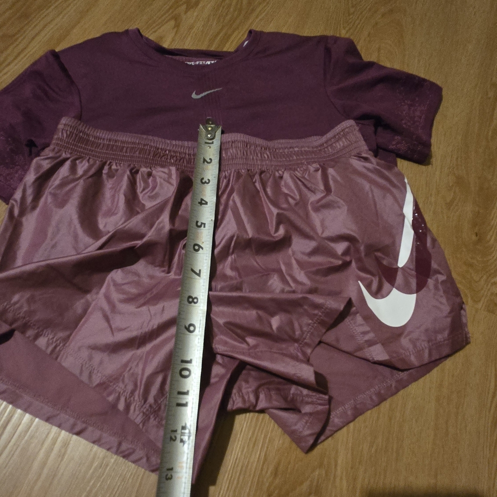 Nike Purple Athletic Set - Picture 13 of 16